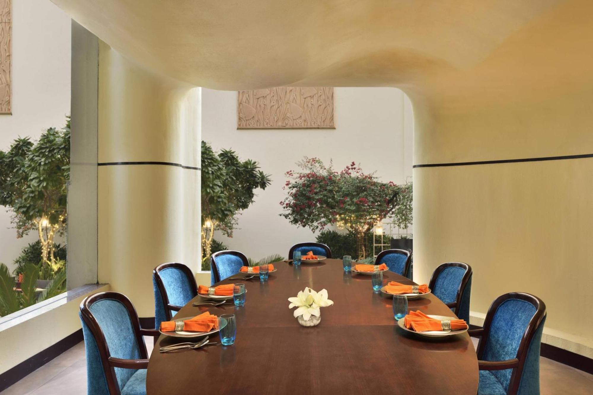 Jaipur Marriott Hotel Eksteriør billede The restaurant